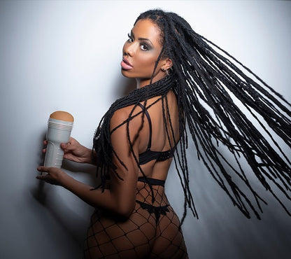 Fleshlight Girl Kira Noir Stroker Spellbound (Lady) With case